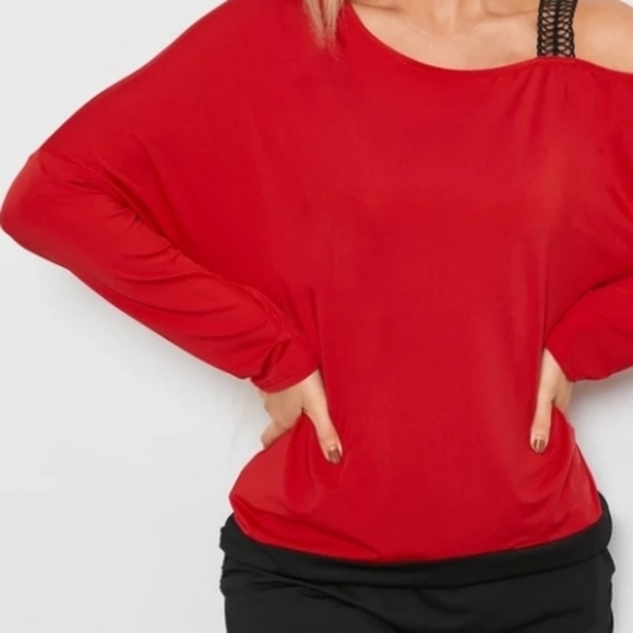 🖤 Sweater - Picture 1 of 7